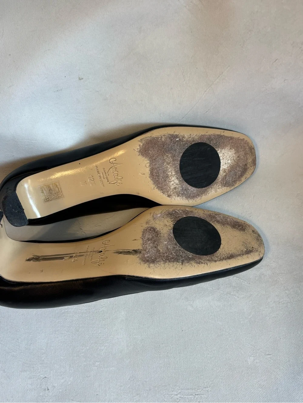 Amalfi Classic Black Italian Leather Women's Pumps, size 12.5, square toe